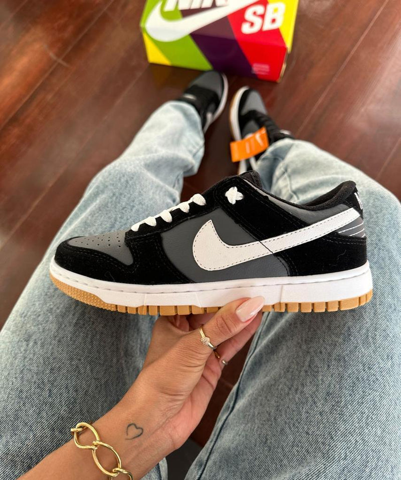 Tênis Nike DUNK Low