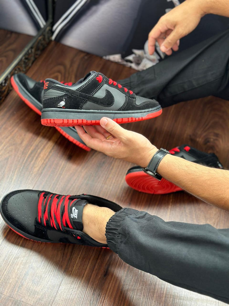 Tênis Nike DUNK Low Black Pigeon